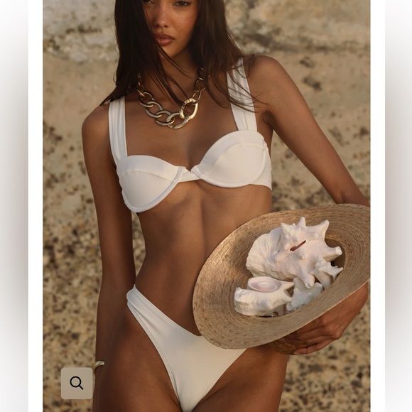 NWT We Wore What Claudia Bikini Top & Delilah Bottom - Off White - Picture 1 of 3
